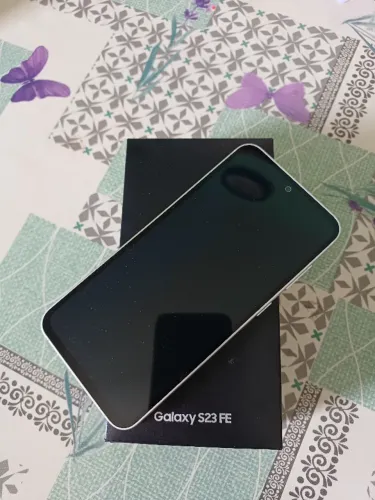 Samsung Galaxy S23 FE 128GB Branco - Impecável - NF NAGEM 30/07/2024