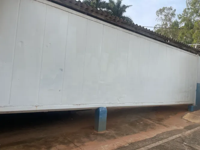 Contêiner 12x2