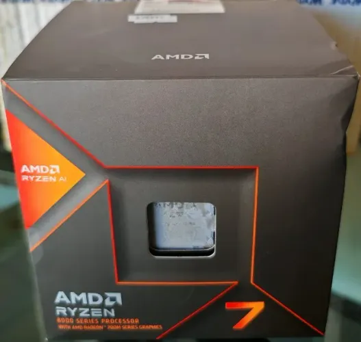 Processador AMD Ryzen 7 8700G AM5 - 8 núcleos, gráfico Radeon 780M integrado + NPU IA