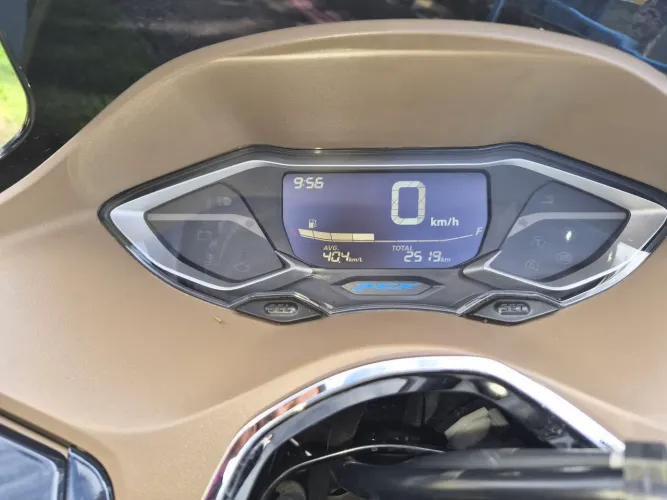 HONDA PCX 160 COMPLETA COM APENAS 2.500 KM