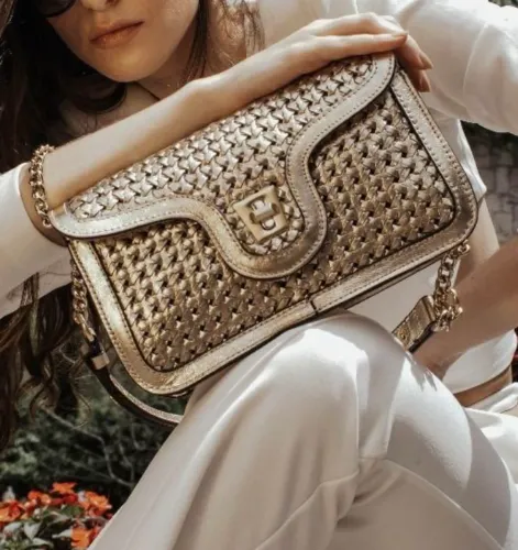 Bolsa 100% couro marca Datelli