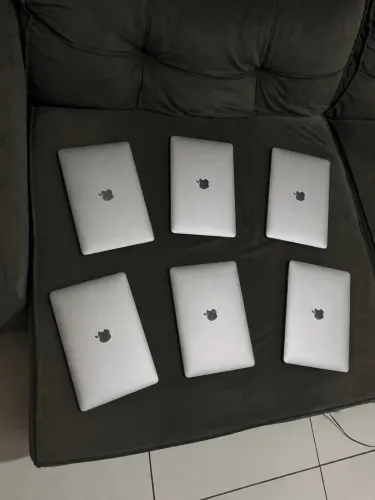 MacBook Pro 2020 13? Polegadas - i5 16GB RAM 512SSD