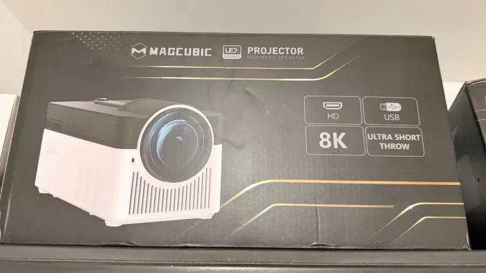 Projetor Ultra Short Throw