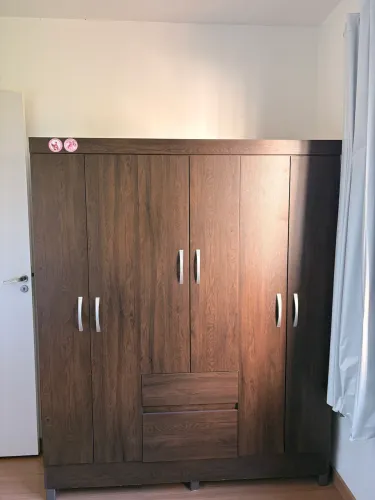 Oportunidade! Guarda-Roupa 6 portas + Cama Box + Colchão Inducol | R$ 690