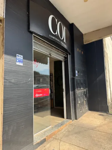Passe-se Ponto Comercial no Centro de Juatuba - Loja de Cosméticos Montada
