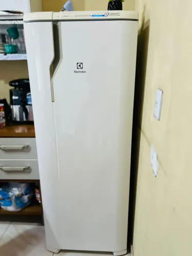 Vendo geladeira Electrolux