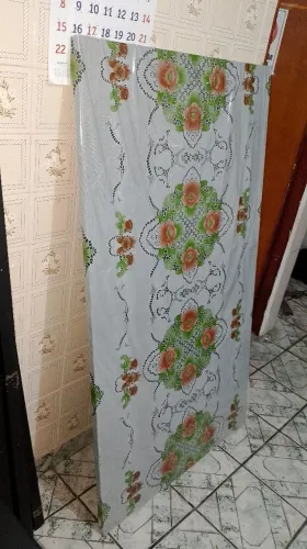 MESA COM 6 CADEIRAS + BRINDE