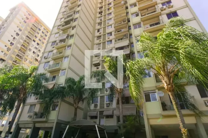 Apartamento à venda no Itanhangá, Rio de Janeiro-RJ: 2 quartos, sala ampla, vaga de garage