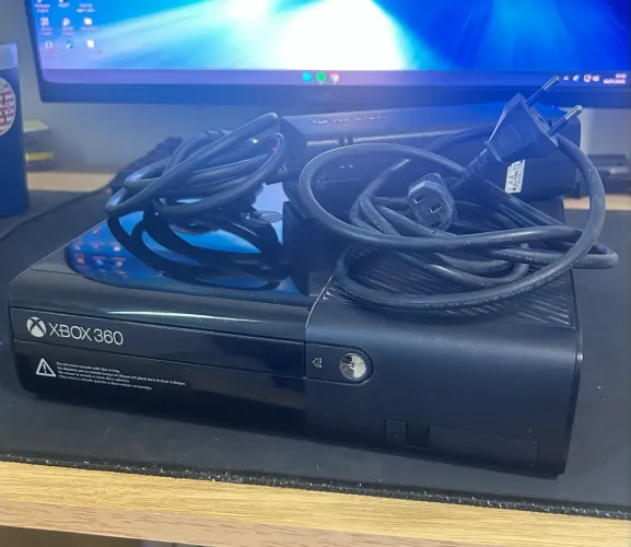Xbox 360 super slim
