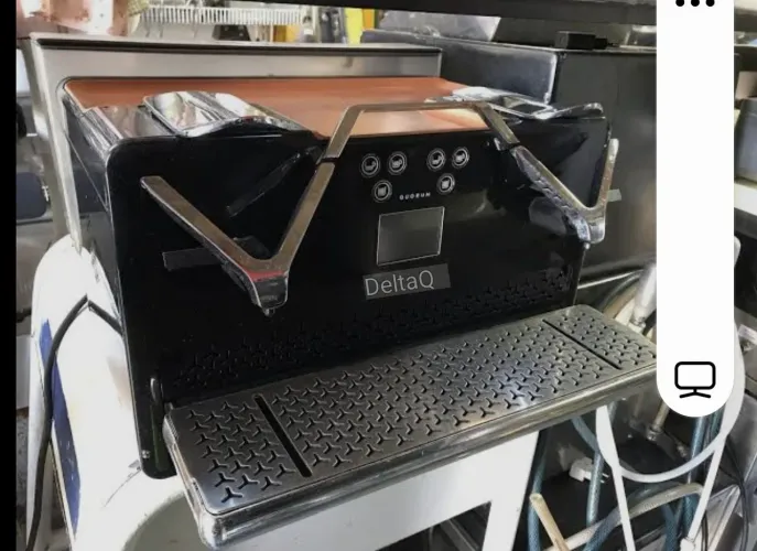 Cafeteira Delta profissional Quorum