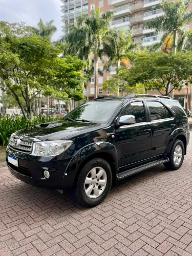 Toyota Hilux SW4 SRV D4-d 4X4 3.0 TDI Dies. AUT 2010