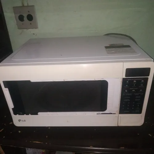 Micro-ondas com defeito 