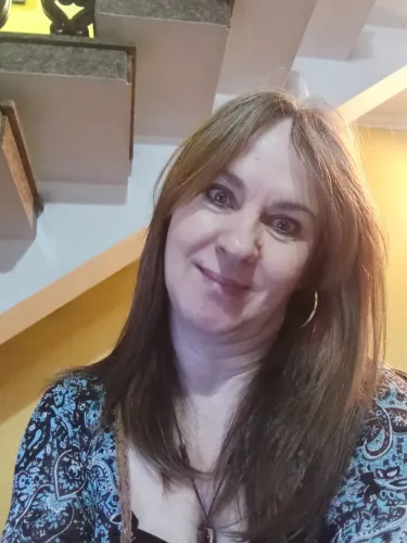 Filha de Aluguel e Acompanhante