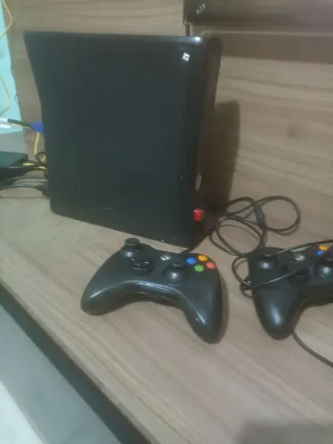 XBOX 360 DESBLOQUEADO E 2 CONTROLE 