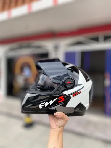 CAPACETES FW3 STAR EDIÇÃO ESPECIAL 549,09 A VISTA-TEMOS LOJA