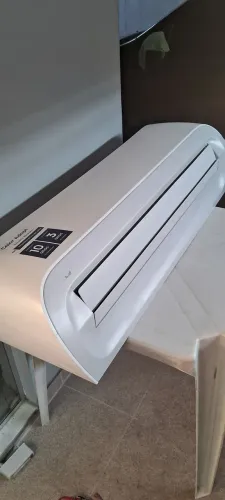 Evaporadora eletrolux color adapt 18.000 btus semi nova convencional