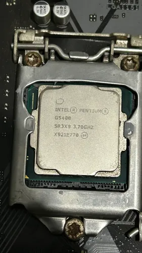 Processador pentium gold 5400 + placa mãe H310M