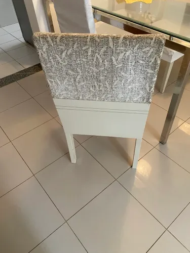 Mesa de Jantar em Inox com Tampo de Vidro + 4 Cadeiras | Excelente Estado