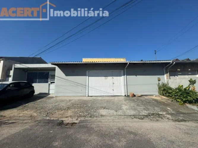 CASA RESIDENCIAL em FLORIANÓPOLIS - SC, CAPOEIRAS
