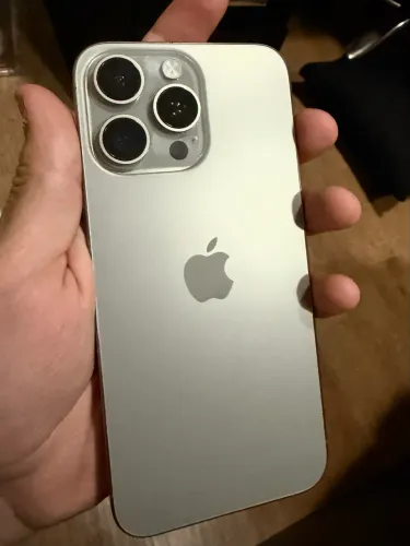 IPHONE 15 PRO MAX 256gb 86% bateria e perfeito estado