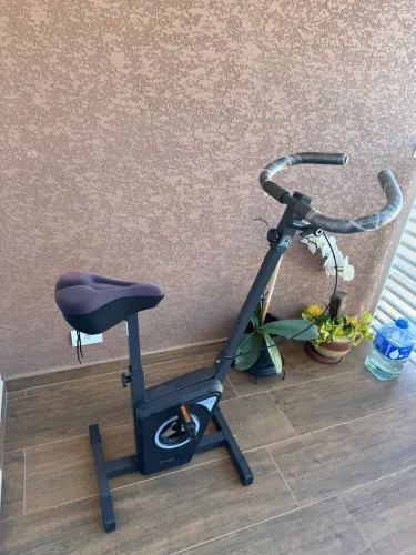 Bicicleta Ergométrica Vertical Dream Fitness EX 450 Uso Residencial