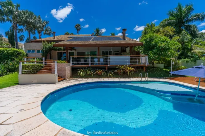 Casa Sobrado condominio fechado venda 391 metros 4 quartos (suites) Chácaras Alpina - Vali