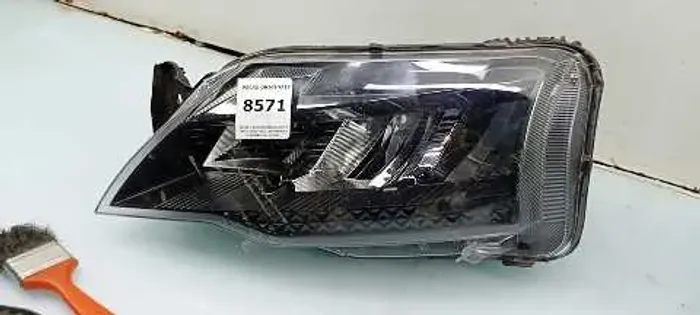 *FAZER O RECONDICIONAMENTO Farol Esquerdo Led Renault Kardian