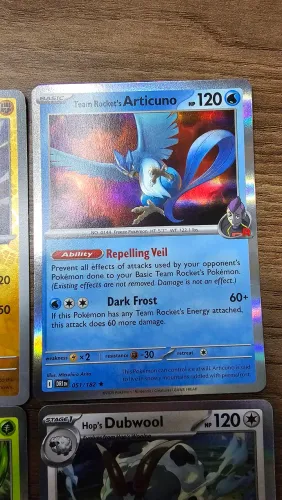 Lote Cartas Pokémon TCG - Team Rocket, Articuno, Zarude + Holos