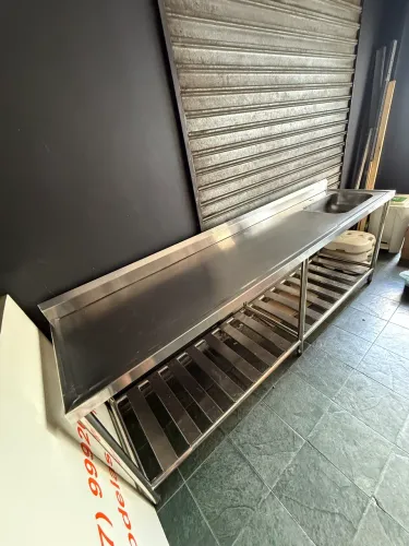 Bancada (Mesa) inox com cuba
