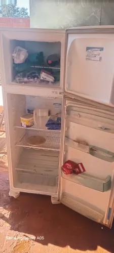 Vendo geladeira