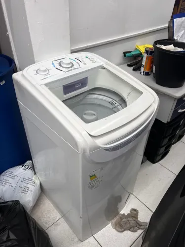 Máquina de lavar 8kg funcionando 100%