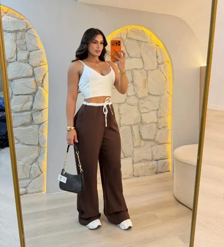 Calça Pantalona Tendência