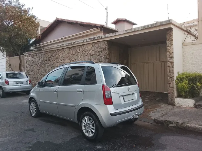 Fiat Idea ELX 1.4 MPI Fire Flex 8V 5P 2009
