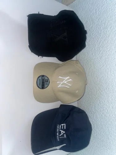 3 bonés EA7, New era, AX