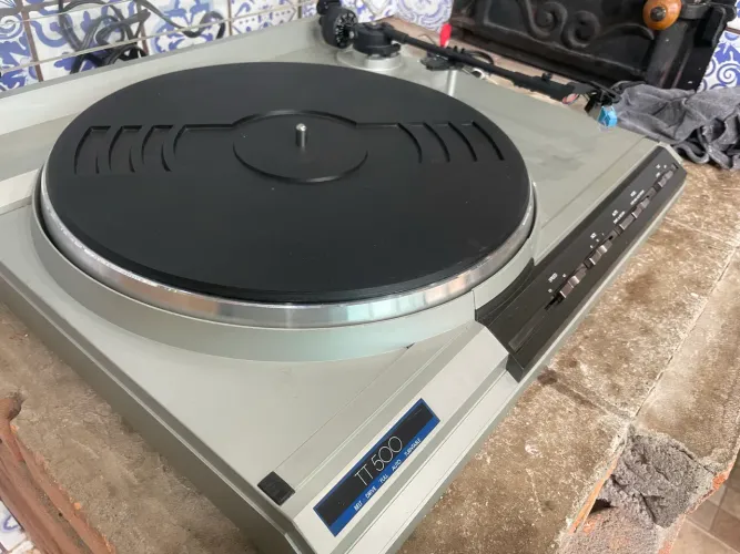 Toca discos Gradiente 