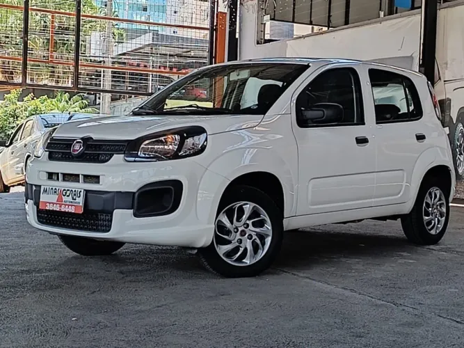 Fiat Uno Attractive 1.0 EVO Fire Flex 8V 5P 2021
