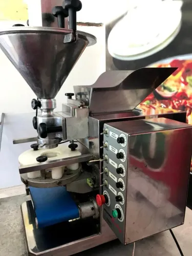 Máquina industrial de salgado valo $8000 só ligar *71 ou zap