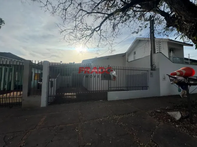 Casa para alugar em Maringá, villa morangueira, com 2 quartos, com 50 m²