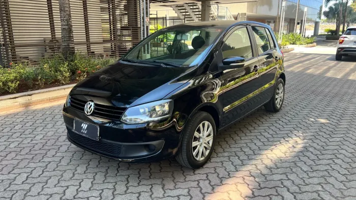 Volkswagen Fox 1.0 MI Total Flex 8V 5P 2014