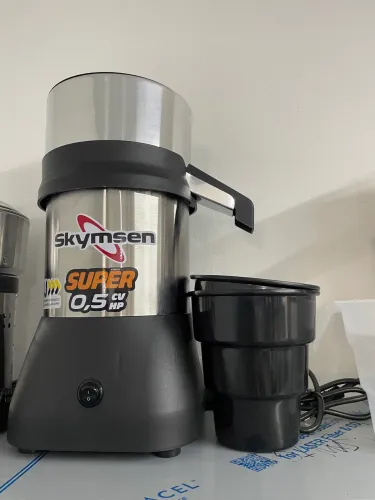 MB extrator de suco ex Skymsen 
