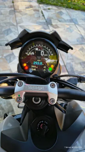 Triumph Trident 800
