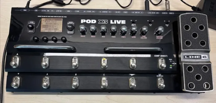 Pedaleira Line 6 Pod 3x Live