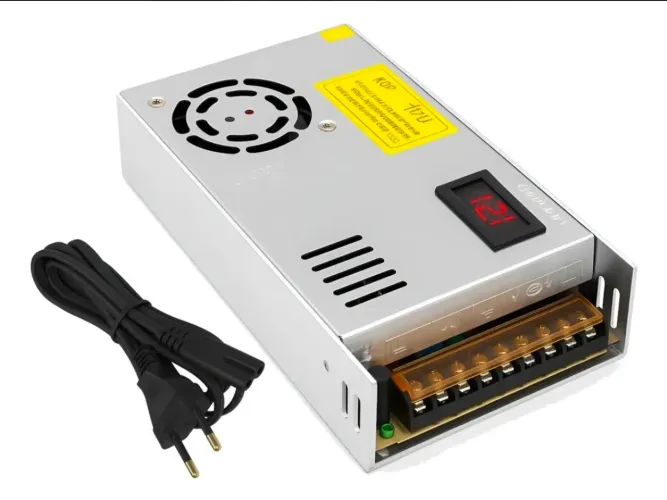 Fonte chaveada 12v 50A com voltímetro. Nova, lacrado.