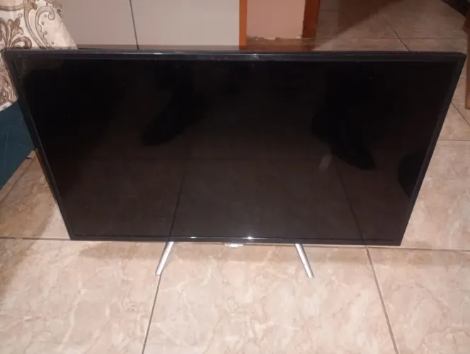 Smart tv 32 tela queimada