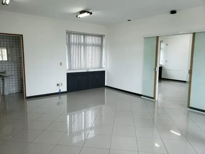 Sala Comercial, à venda, em Jundiaí - Edifício Studio Avenida - AU=85,00m² - Excelente Loc