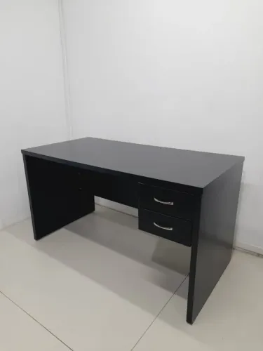 Mesa de escritório nova 1,40x0,70