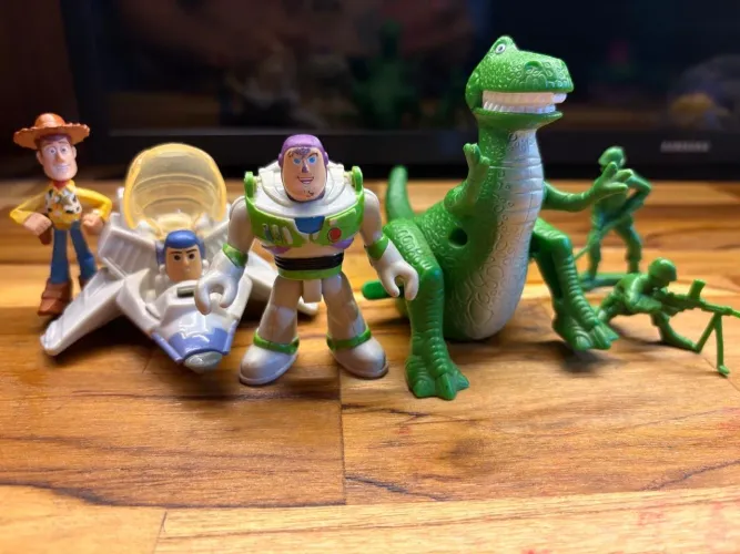 Toy Story brinquedos colecionáveis 2