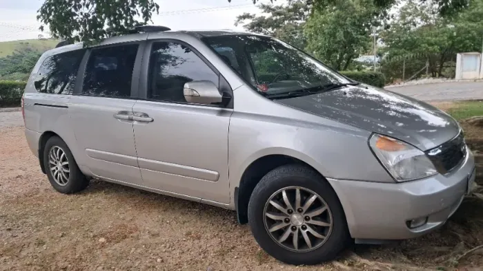 Kia Motors Carnival EX 3.5 V6 24V 276cv Aut. 2012
