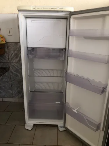 Geladeira cônsul