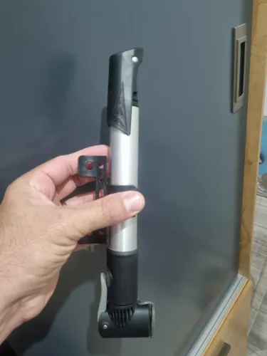 Bomba de encher pneu 